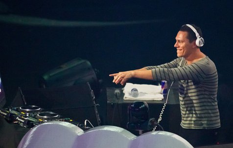 Disc Jockey Musik EDM Belanda Tiesto Bagian 1