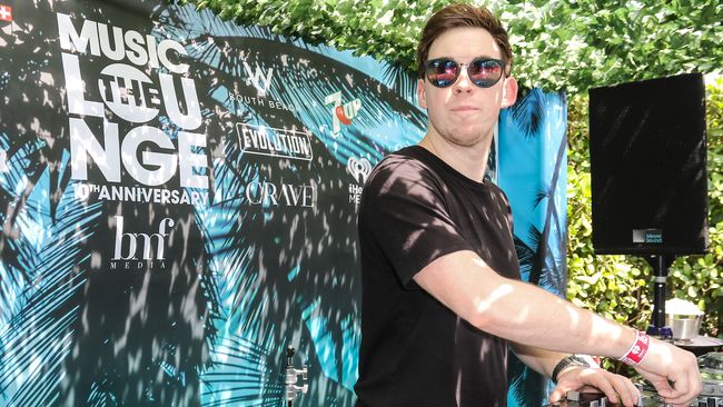 Disc Jockey Superstar Belanda DJ Hardwell